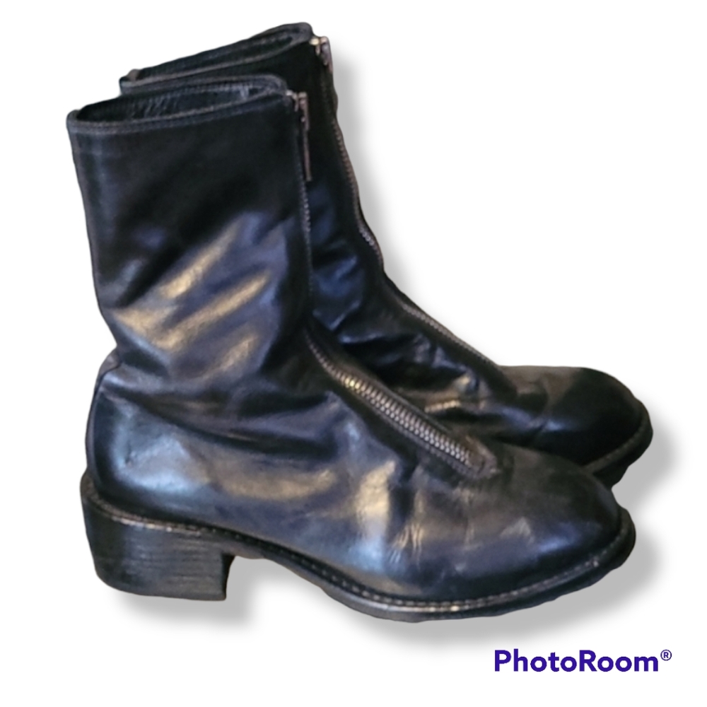 GUIDI Black Leather Zip Up Booties